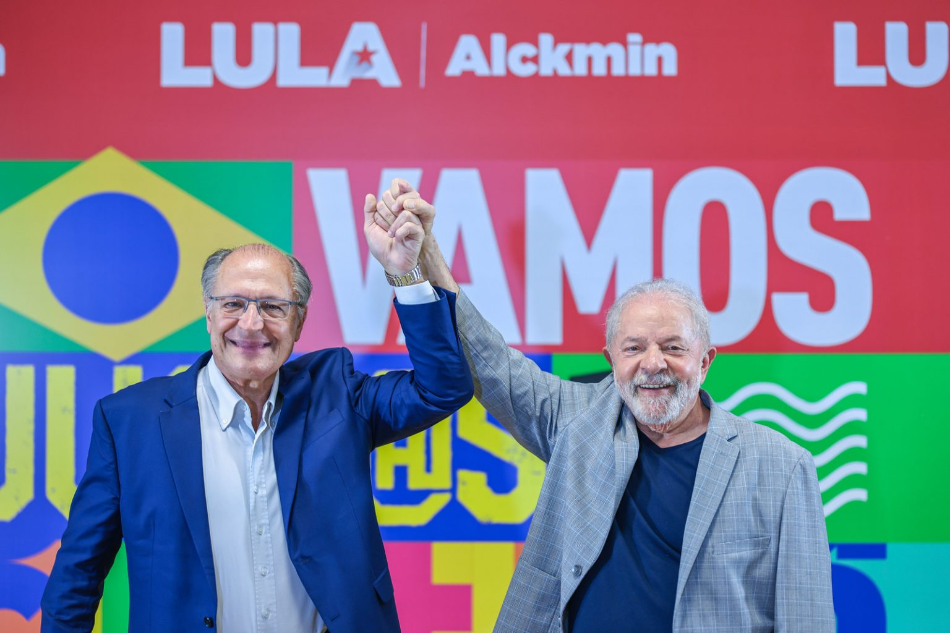 Lula deu a letra: “levanta, sacode a poeira e dá a volta por cima” -  Arilson Chiorato