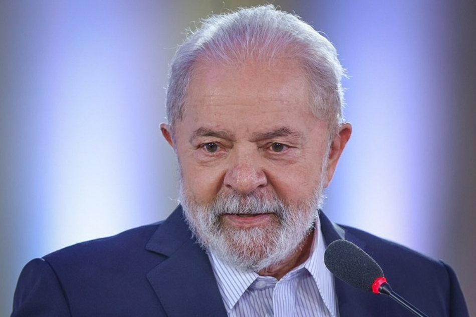 Lula deu a letra: “levanta, sacode a poeira e dá a volta por cima” -  Arilson Chiorato